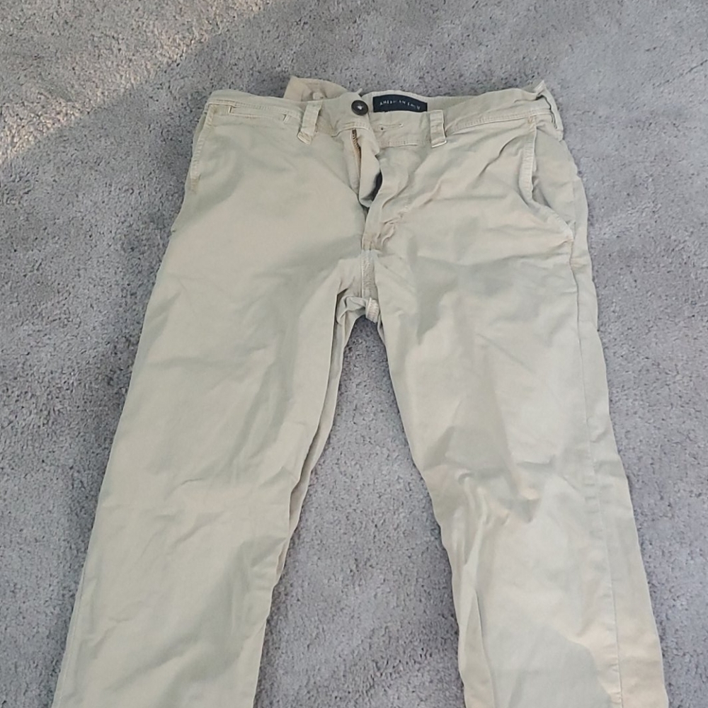 American eagle khakis like new
